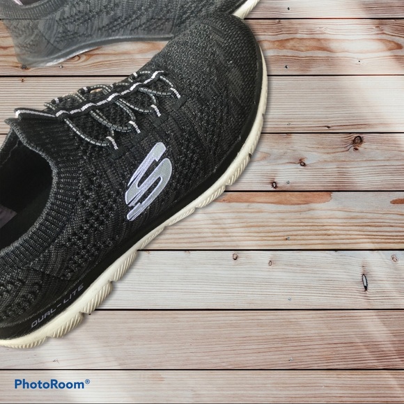 6.5 Sketchers purple/grey memory foam sneakers - Picture 3 of 3